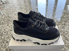 Load image into Gallery viewer, AirStride - Atmungsaktive orthopädische Herbstschuhe