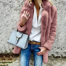 Load image into Gallery viewer, FurEssentials - Pelzjacke mit Polokragen