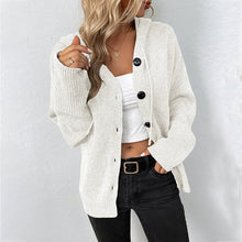 Load image into Gallery viewer, RetroChic - Strickjacke mit Kapuze