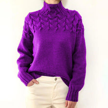 Load image into Gallery viewer, CozyChic - Strickpullover mit Zopfmuster