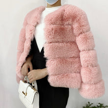 Load image into Gallery viewer, FluffChic - Flauschige kurze Pelzjacke