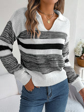 Load image into Gallery viewer, StripeStyle - Lässiges Strick-Top mit V-Ausschnitt