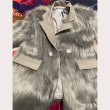 Load image into Gallery viewer, LeatherChic - Zweireihige Fuchs-Pelzjacke
