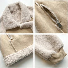 Load image into Gallery viewer, LambsWool - Dicke Wollpelzjacke