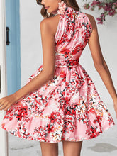 Load image into Gallery viewer, DitsyRuffle - Minikleid mit Rüschensaum und Blumenmuster