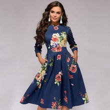 Load image into Gallery viewer, Gwyneth – Ein edles, mittellanges Kleid