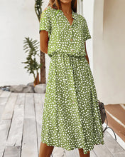 Load image into Gallery viewer, Veronica - Kleid mit V-Ausschnitt und Punktedruck