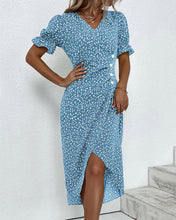 Load image into Gallery viewer, Xanthe - Kurzärmeliges Kleid mit Blumendruck