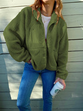 Load image into Gallery viewer, Vina - Kuschelige Teddyjacke