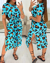 Load image into Gallery viewer, Leonida - Lässiges Kleid mit Leopardenmuster