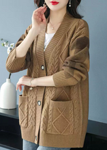Load image into Gallery viewer, Geneva - Strickjacke Gemütliche Eleganz