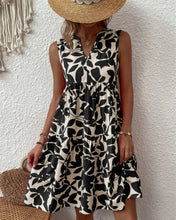 Load image into Gallery viewer, Lynette - Ärmelloses Kleid mit Blättern