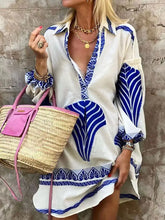Load image into Gallery viewer, Rowena - Langärmeliges Kleid mit lockerem Retro-Druck