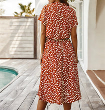 Load image into Gallery viewer, Vienna - Kleid mit Leopardenmuster