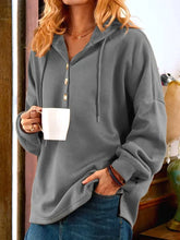 Load image into Gallery viewer, Jazmin - WInter-Umarmung Sweatshirt