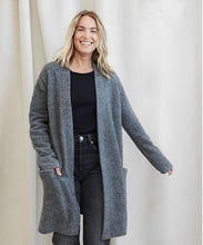 Load image into Gallery viewer, Lenka - Elegance Strickmantel