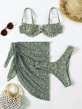 Load image into Gallery viewer, Ona - Dreiteiliger Strandbikini mit Blumenmuster
