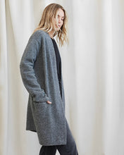 Load image into Gallery viewer, Lenka - Elegance Strickmantel