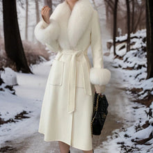 Load image into Gallery viewer, Stephanie - Eleganter Warmer Wintermantel