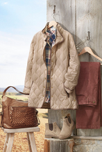 Load image into Gallery viewer, Oliva - Elegante Steppjacke