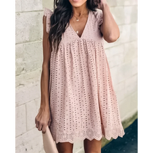 Load image into Gallery viewer, Farah - Spitzenkleid über dem Knie