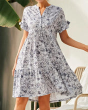 Load image into Gallery viewer, Henrietta - Schmal geschnittenes Kleid mit Rosendruck