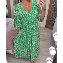 Load image into Gallery viewer, Sherlyn - Maxikleid mit Druck
