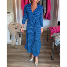 Load image into Gallery viewer, Tirza - Stilvolles Maxim-Kleid mit V-Ausschnitt