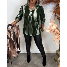 Load image into Gallery viewer, Valeska - Bluse mit kontrastierendem Kragen und Aufschlägen