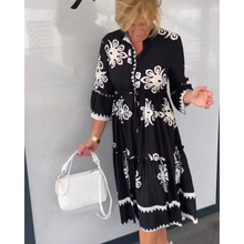 Load image into Gallery viewer, Yza Mae - Geblümtes Kleid mit 3/4 Ärmeln