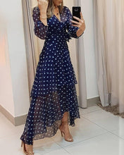 Load image into Gallery viewer, Leni - Langärmliges Kleid mit Punktedruck