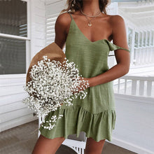 Load image into Gallery viewer, MiniGlow - Mini jurk met ruches en spaghettibandjes