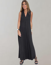 Load image into Gallery viewer, Silvia - Schlankmachendes Kleid mit V-Ausschnitt