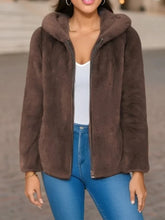 Load image into Gallery viewer, Rosalba - Flauschige Faux-Fur Jacke