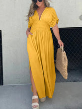 Load image into Gallery viewer, Cara - Schlitz V-Ausschnitt Maxi Eleganz