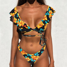 Load image into Gallery viewer, Octavia - Brief wavy bikini