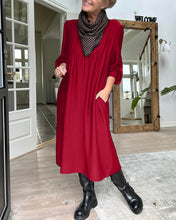 Load image into Gallery viewer, Myza - Langes Winterkleid aus Baumwolle