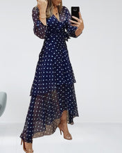 Load image into Gallery viewer, Leni - Langärmliges Kleid mit Punktedruck