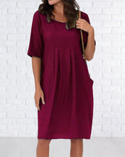 Load image into Gallery viewer, Utah - Einfarbiges Kleid mit Rundhalsausschnitt und Taschen