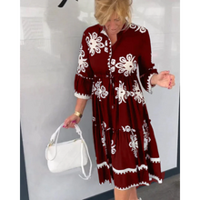 Load image into Gallery viewer, Yza Mae - Geblümtes Kleid mit 3/4 Ärmeln