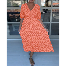 Load image into Gallery viewer, Yanah - Freizeitkleid mit V-Ausschnitt und Muster