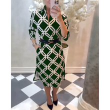 Load image into Gallery viewer, Selene - Stylisches Kleid mit Geometrischem Print