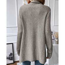 Load image into Gallery viewer, Eleonore - Strickjacke mit Quasten