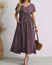 Load image into Gallery viewer, Trina - Langes Kleid mit V-Ausschnitt und kurzen Ärmeln