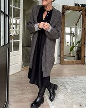 Load image into Gallery viewer, Myza - Langes Winterkleid aus Baumwolle