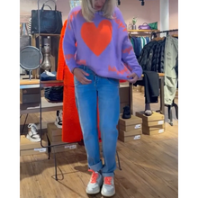 Load image into Gallery viewer, Klara - Pullover mit Herzmuster