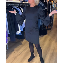 Load image into Gallery viewer, Ariana - Damen-Rundhals-Kleid mit Glockenärmeln