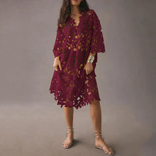 Load image into Gallery viewer, Jessalyn - Gebloemde eyelet kanten gewaad strand midi jurk