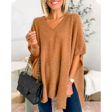 Load image into Gallery viewer, Halena - Pullover mit V-Ausschnitt