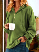 Load image into Gallery viewer, Jazmin - WInter-Umarmung Sweatshirt